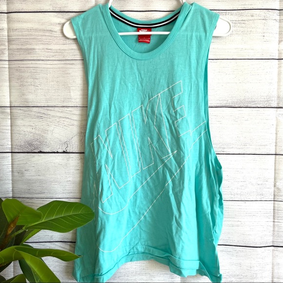 Nike muscle workout tank - Picture 1 of 1